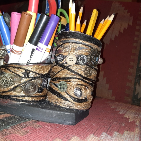 Container - Picture 5 of 7